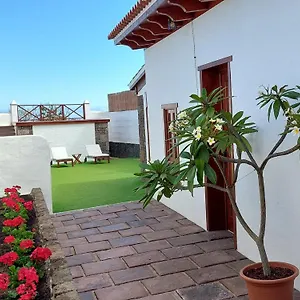 https://casita-los-cejales.in-canary-islands.com